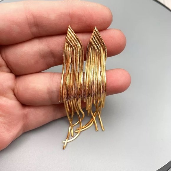 S925 Elegant Long Chain Earrings - Picture 3 of 9